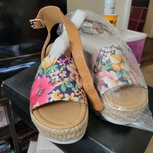 Platform Sandal-Sz.10